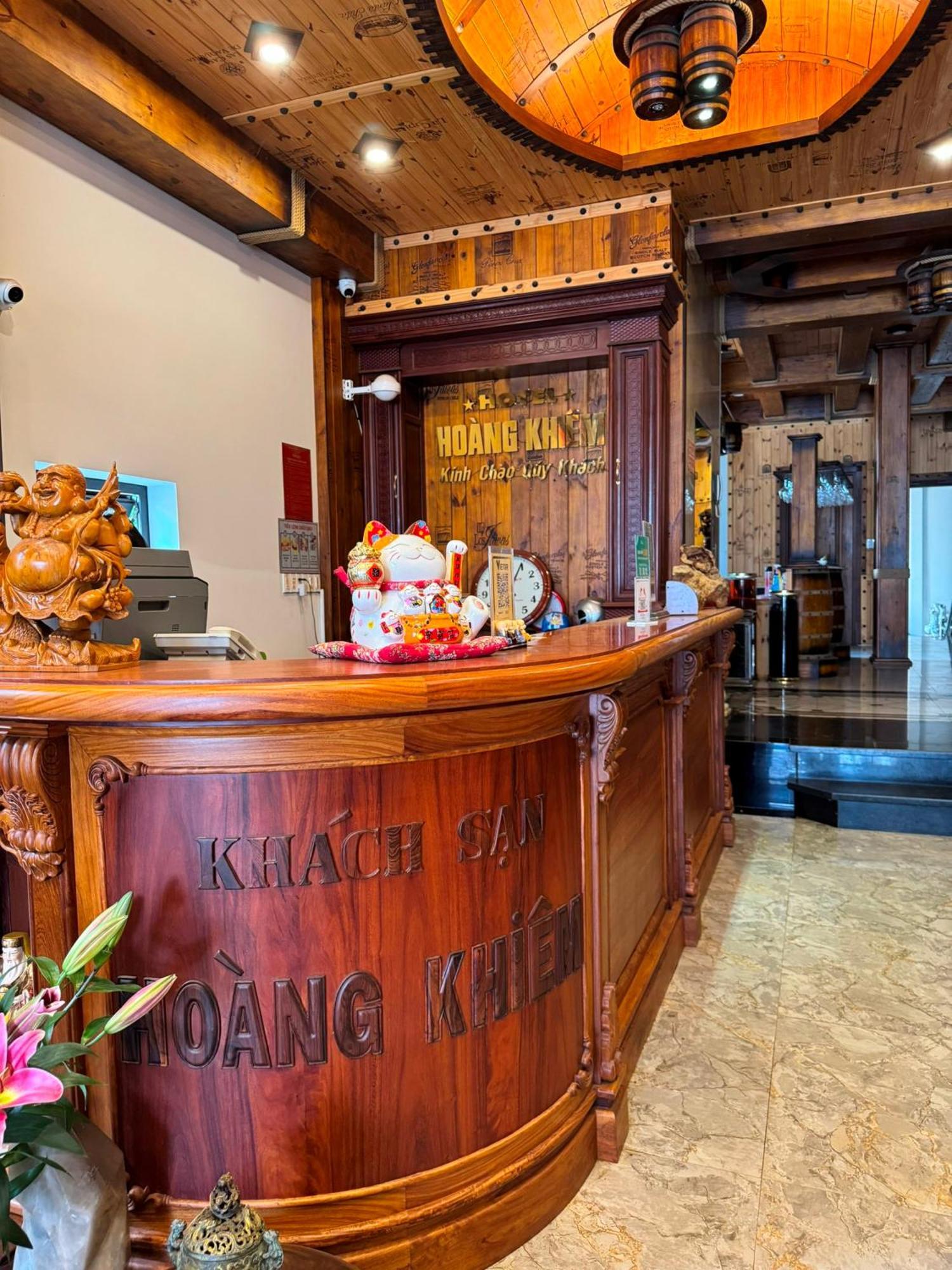 Hoang Khiem Hotel Плей Ку Екстериор снимка